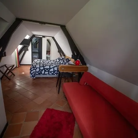 Chateau De Longcol Hotel