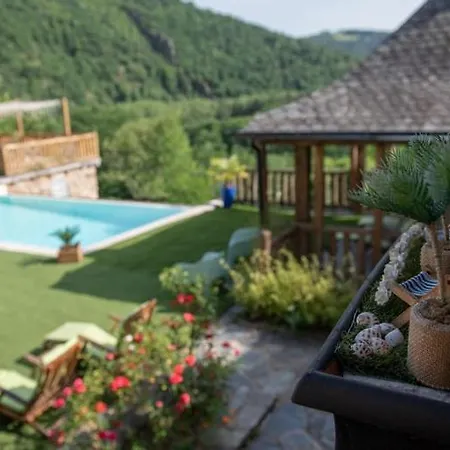Hotel Chateau De Longcol 4*