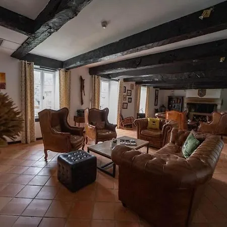 Chateau De Longcol 4*