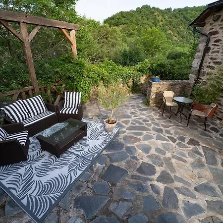 Chateau De Longcol Hotel 4*