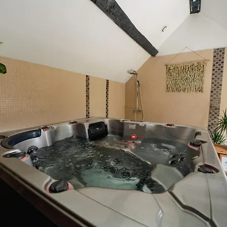 Hotel Château De Longcol