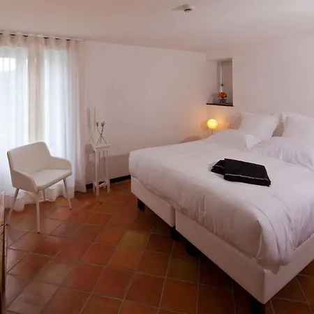 Chateau De Longcol 4*