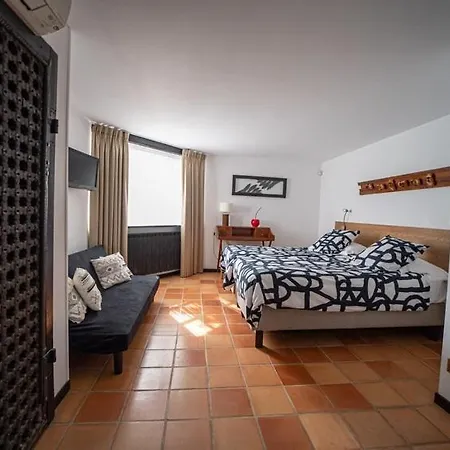 拉昂克尔城堡酒店 酒店