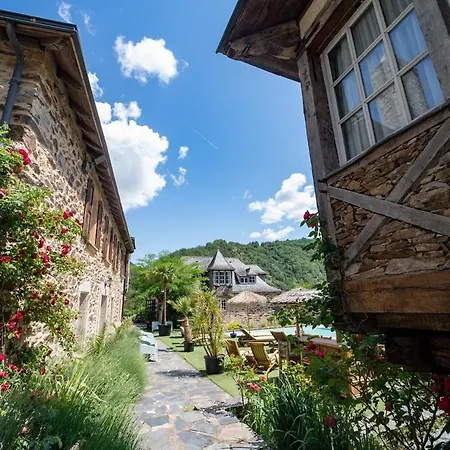 拉昂克尔城堡酒店