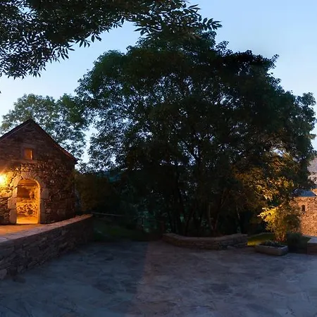 拉昂克尔城堡酒店